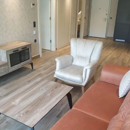 Charming Home With Shared Pools Near Beach And City Center In Alanya شقة كوناكلي